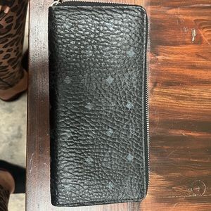 Black MCM Logo-Embossed Large Zip Wallet